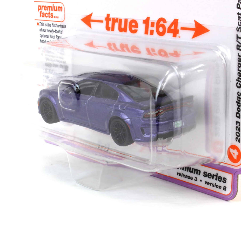 1/64 2023 Dodge Charger Swinger R/T Scat Pack, Plum Crazy, Auto World