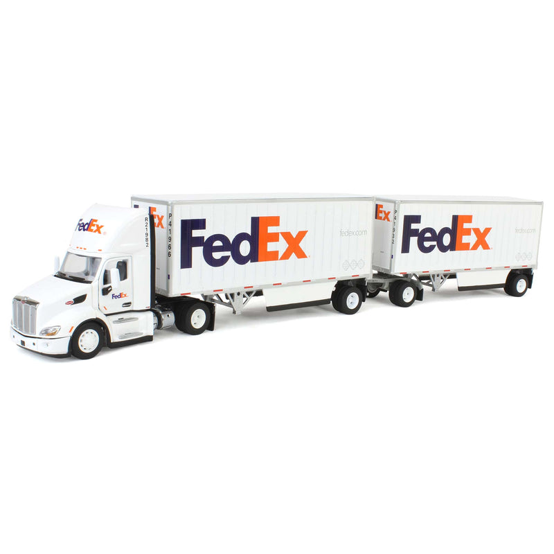 1/50 FedEx Peterbilt 579 Single Axle Day Cab w/ 2 Wabash 28’ Pup Trailers