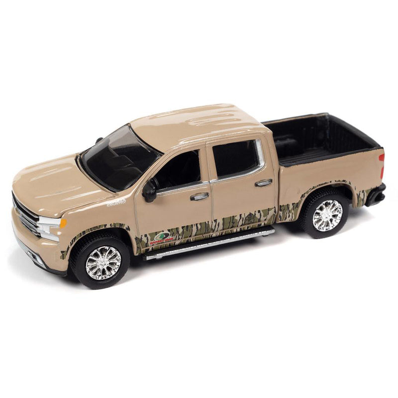 1/64 Mossy Oak 2019 Chevrolet Silverado High Country Pickup Truck by Big Country