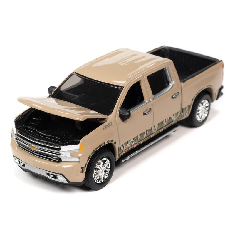 1/64 Mossy Oak 2019 Chevrolet Silverado High Country Pickup Truck by Big Country