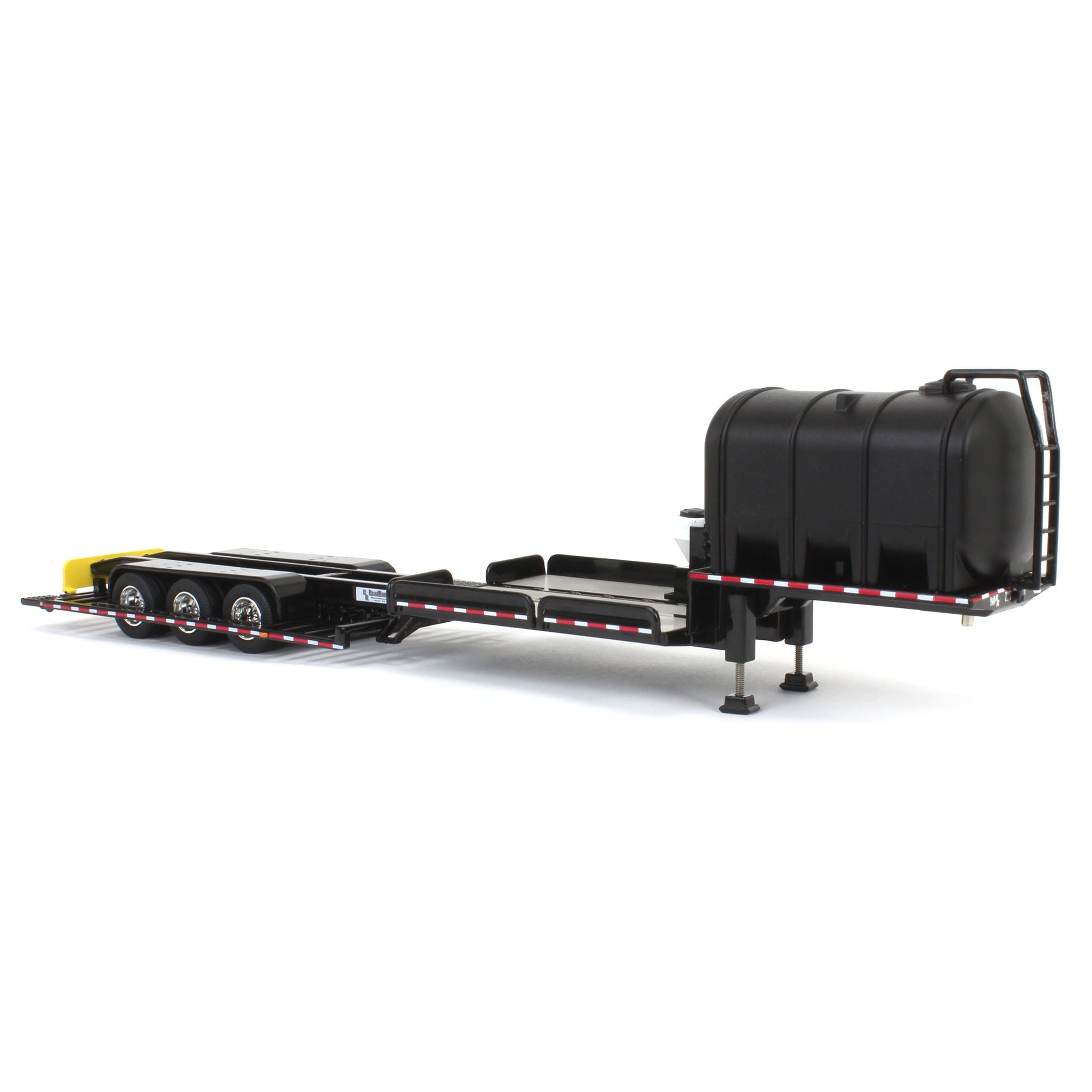 1/64 RoadRuner Manufacturing Model 4000 Sprayer Trailer — Outback Toys 1/64 RoadRuner Manufacturing Model 4000 Sprayer Trailer — Outback Toys