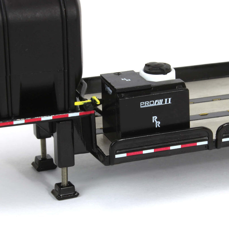 1/64 RoadRuner Manufacturing Model 4000 Sprayer Trailer