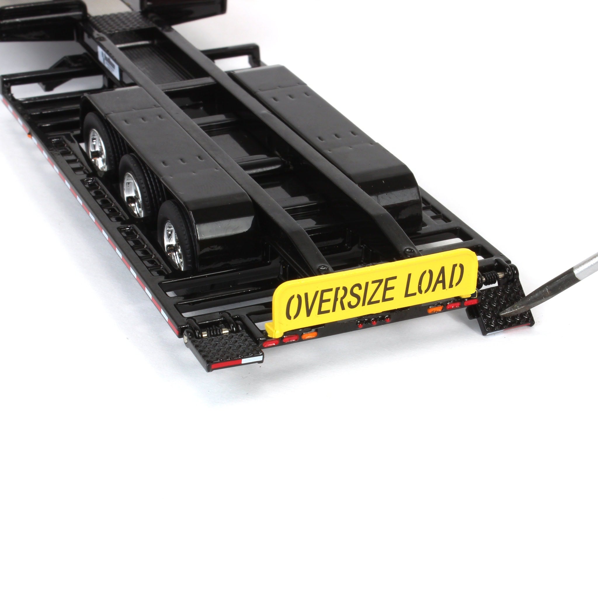 1/64 RoadRuner Manufacturing Model 4000 Sprayer Trailer — Outback Toys