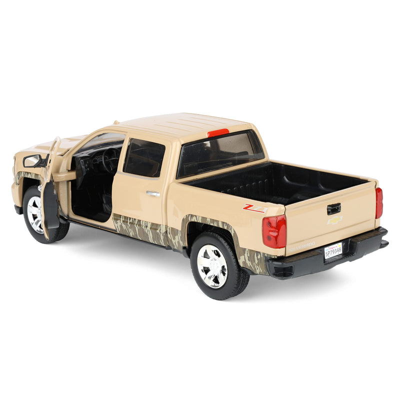 1/27 Mossy Oak 2017 Chevrolet Silverado Z71 Pickup Truck by Big Country Toys