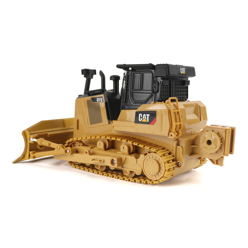 1/32 Caterpillar D7E Track Type Tractor Bulldozer, Diecast Masters Earth Mover Playset
