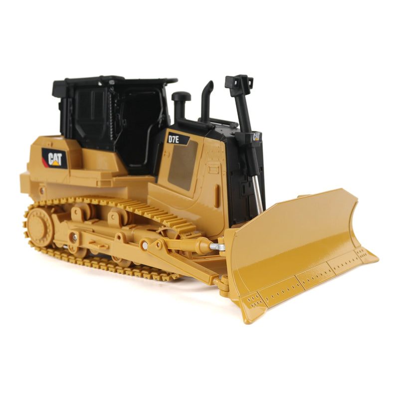 1/32 Caterpillar D7E Track Type Tractor Bulldozer, Diecast Masters Earth Mover Playset