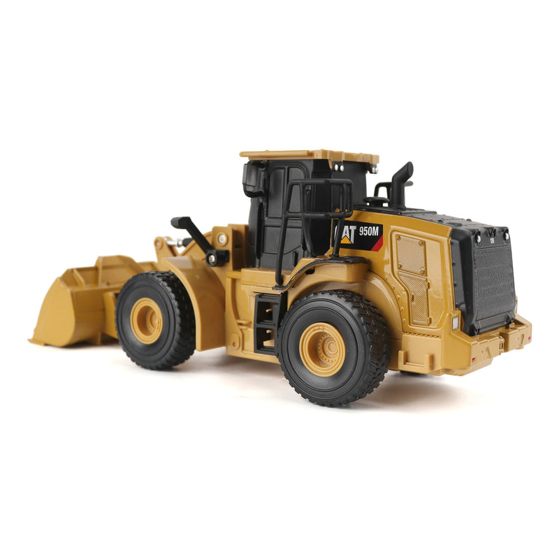1/32 Caterpillar 950M Wheel Loader, Diecast Masters Earth Mover Playset