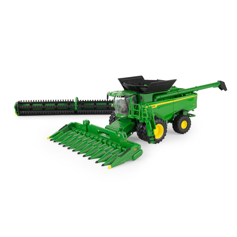 (B&D) 1/64 John Deere S7 800 Combine with Corn & Grain Heads, ERTL Prestige Collection - Damaged Item