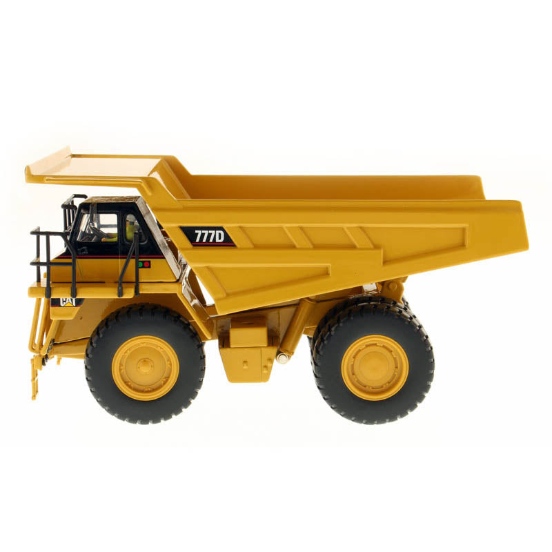 1/50 Caterpillar 777D Off-Highway Mining Dump Truck by Diecast Master
