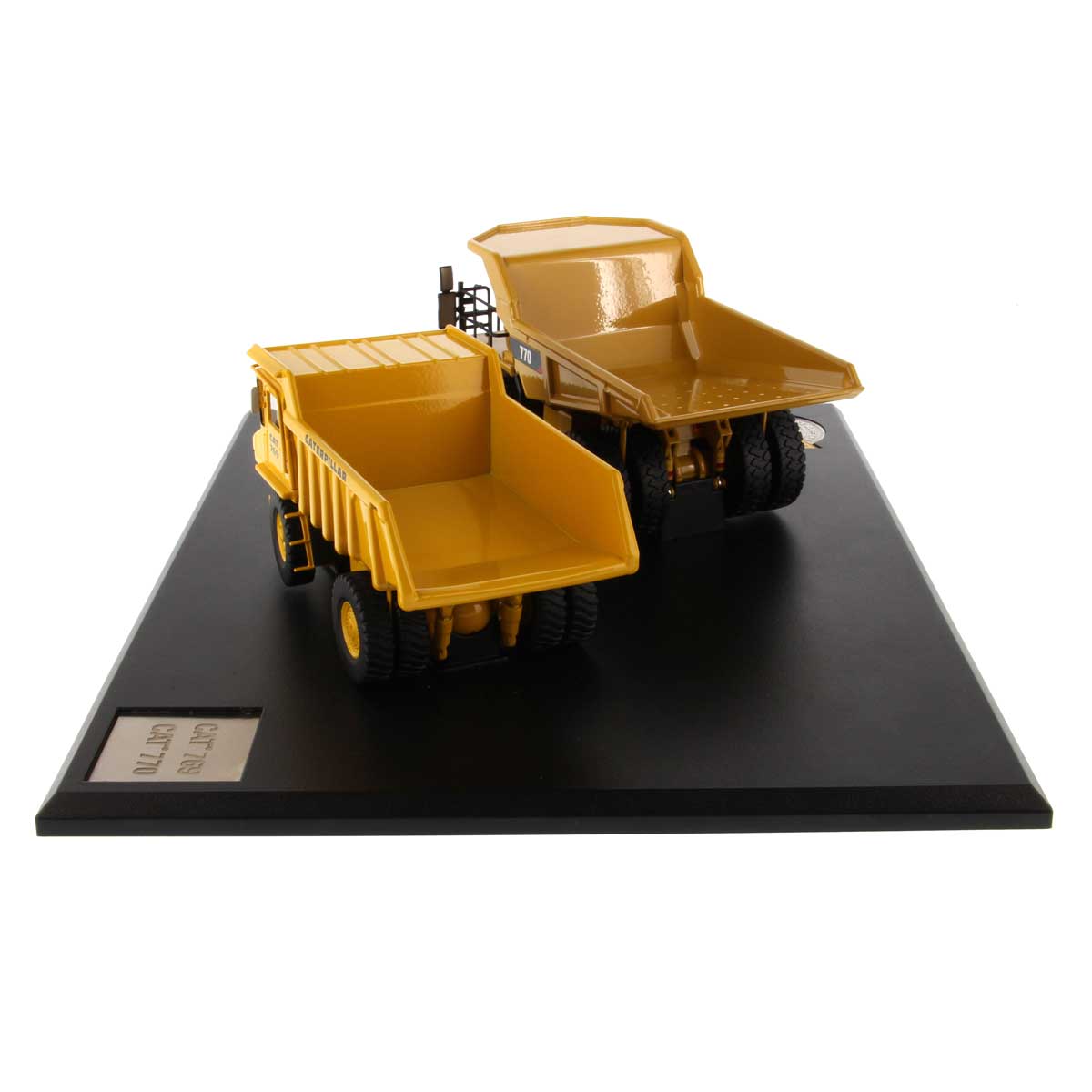 1/50 Caterpillar 769 & 770 Off Highway Truck Set, Diecast Masters