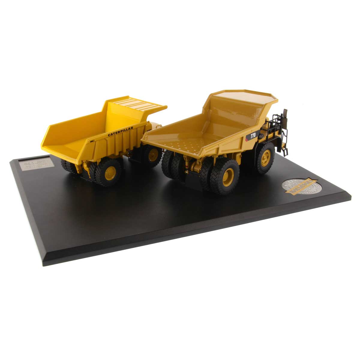 1/50 Caterpillar 769 & 770 Off Highway Truck Set, Diecast Masters