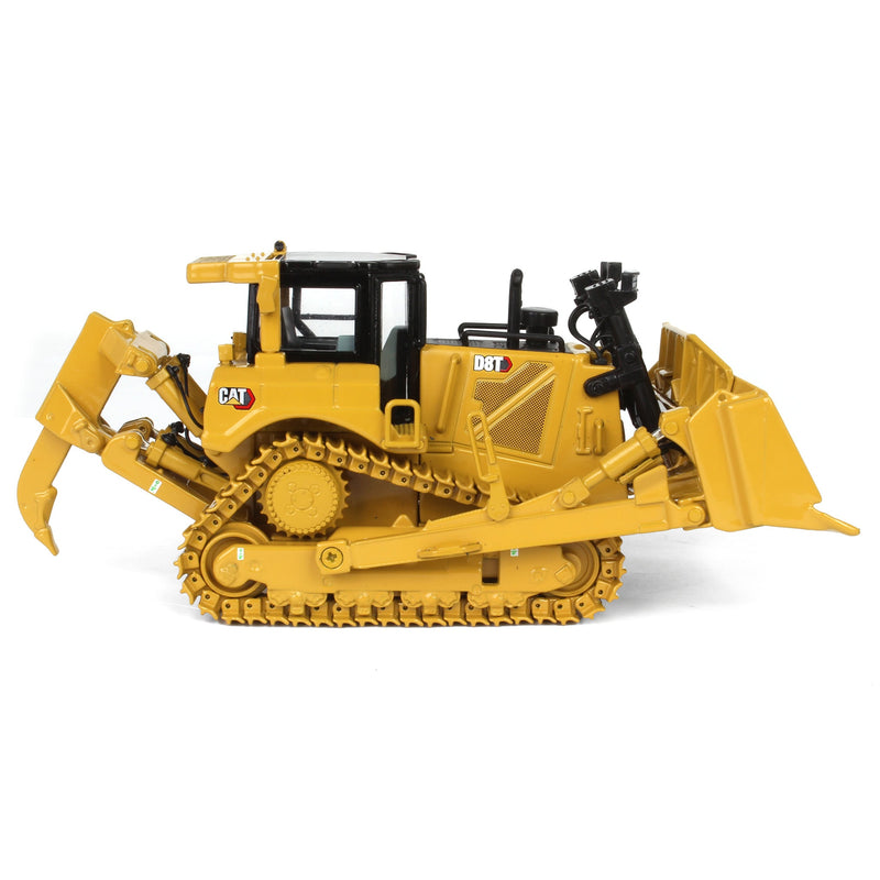 1/50 High Detail Caterpillar D8T Dozer with 8U Blade