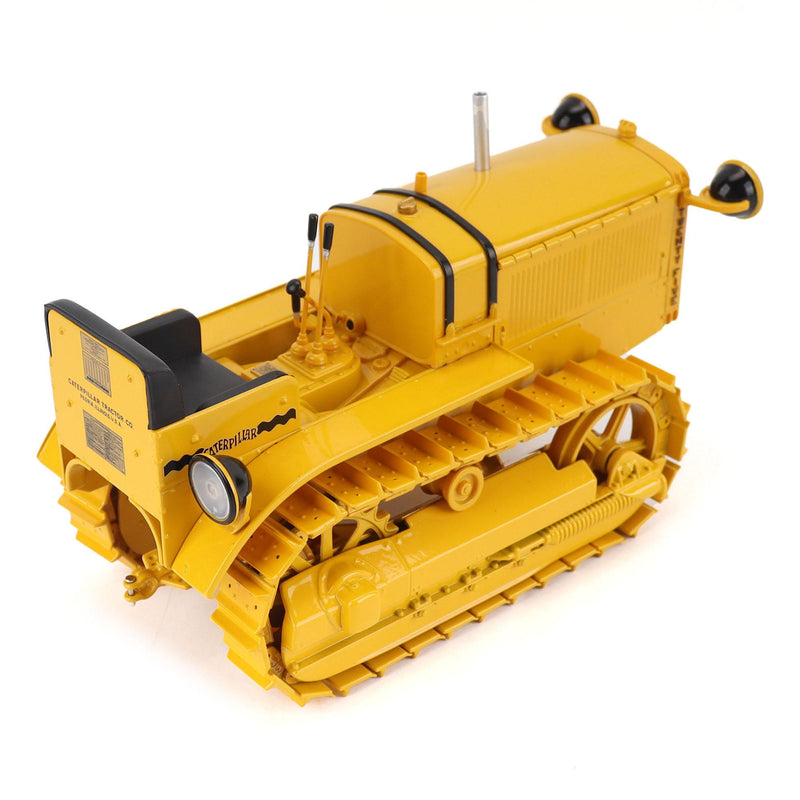(B&D) 1/16 Caterpillar Twenty-Five Crawler Tractor by Diecast Masters - Damaged Box