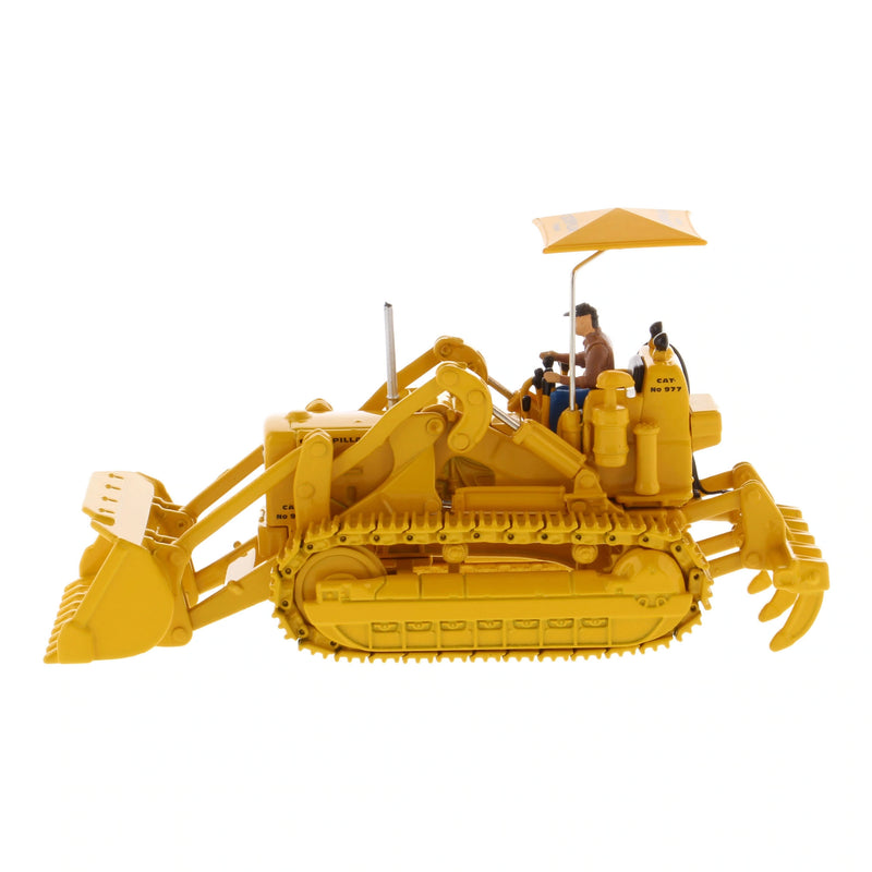 1/50 CAT 977D Traxcavator with Operator by Diecast Masters