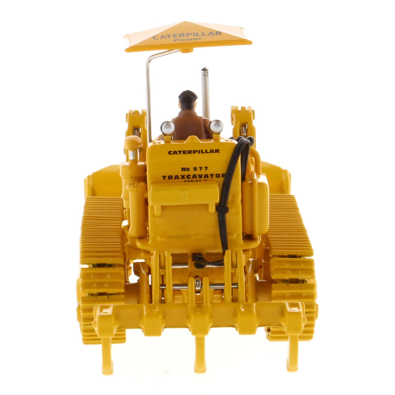1/50 CAT 977D Traxcavator with Operator by Diecast Masters