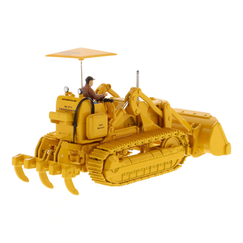 1/50 CAT 977D Traxcavator with Operator by Diecast Masters