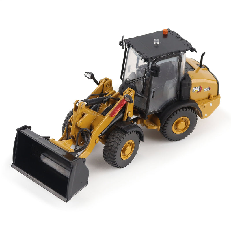 1/50 CAT 906 Compact Wheel Loader by Diecast Masters