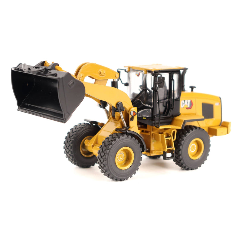 1/50 CAT 930 Wheel Loader, Diecast Masters High Line Series