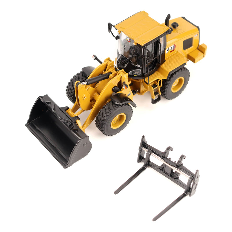 1/50 CAT 930 Wheel Loader, Diecast Masters High Line Series