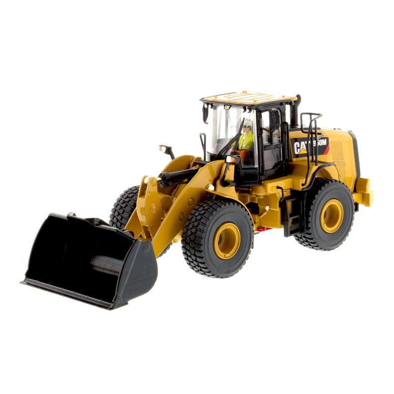 1/50 Caterpillar 950M Wheel Loader, Diecast Masters Core Classics Series