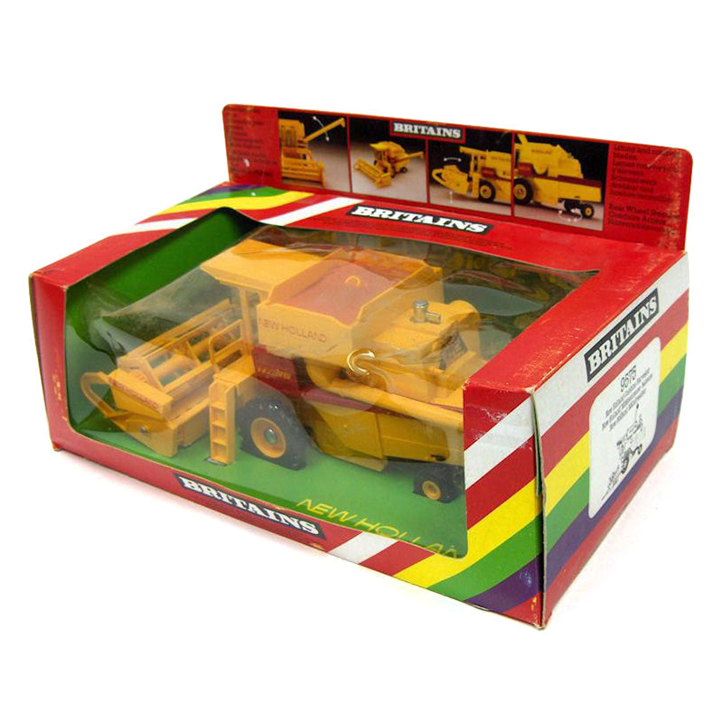 1/32 New Holland TR85 Combine by Britains — Outback Toys