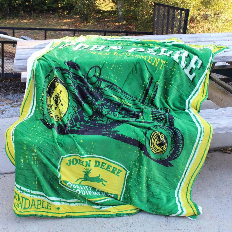 (B&D) John Deere Vintage Logo Fleece Throw Blanket, 50in x 70in - Damaged Item