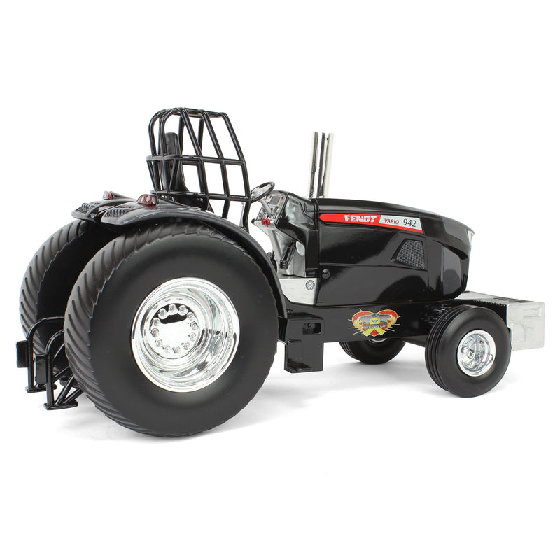 1/16 Fendt 942 Never Giving Up Pulling Tractor by SpecCast