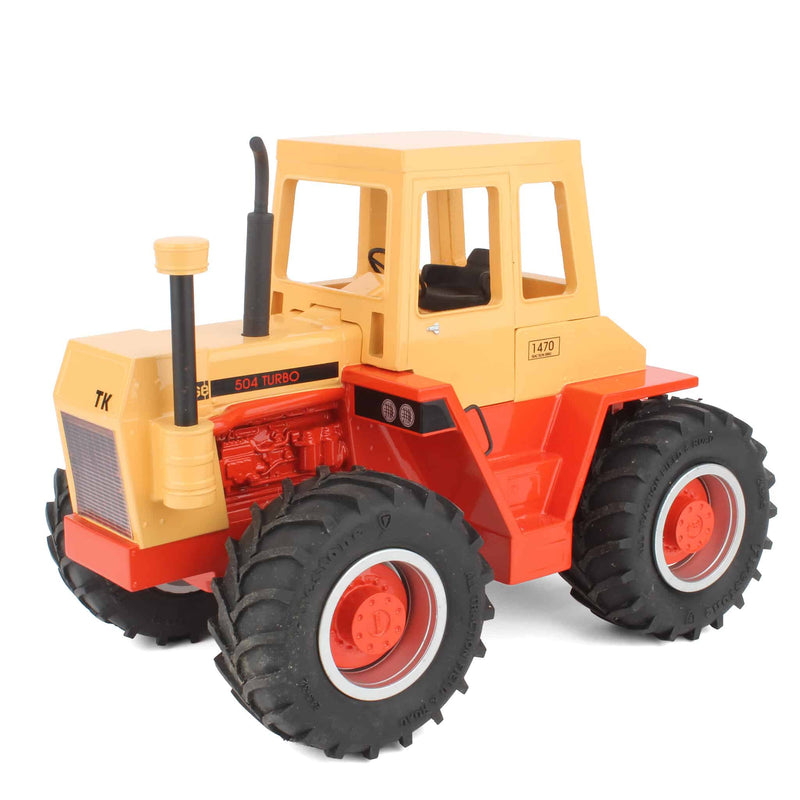 1/16 Case 1470 with Deluxe Cab by Precision Engineering - LOOSE