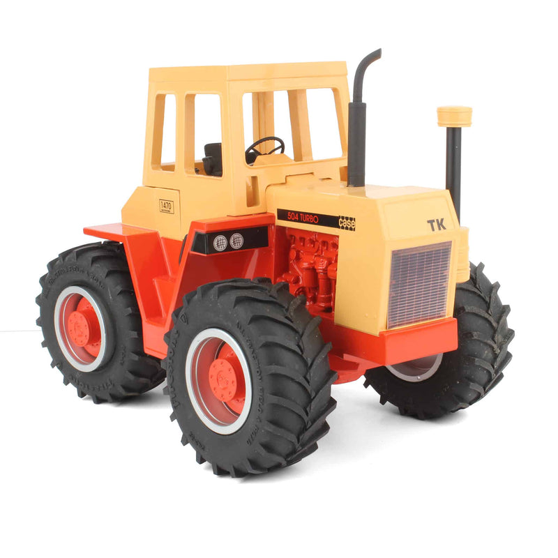 1/16 Case 1470 with Deluxe Cab by Precision Engineering - LOOSE