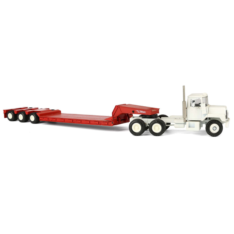 (B&D) 1/50 Mack Semi with Lowboy Trailer - Damaged Item