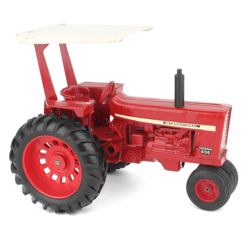 1/16 Custom International Farmall 656 Tractor with Canopy by ERTL - LOOSE