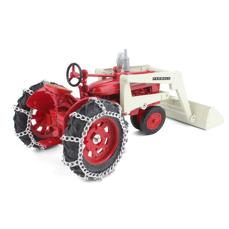 1/16 IH McCormick Farmall Model H Narrow Front Tractor with Chains and Loader by ERTL - LOOSE