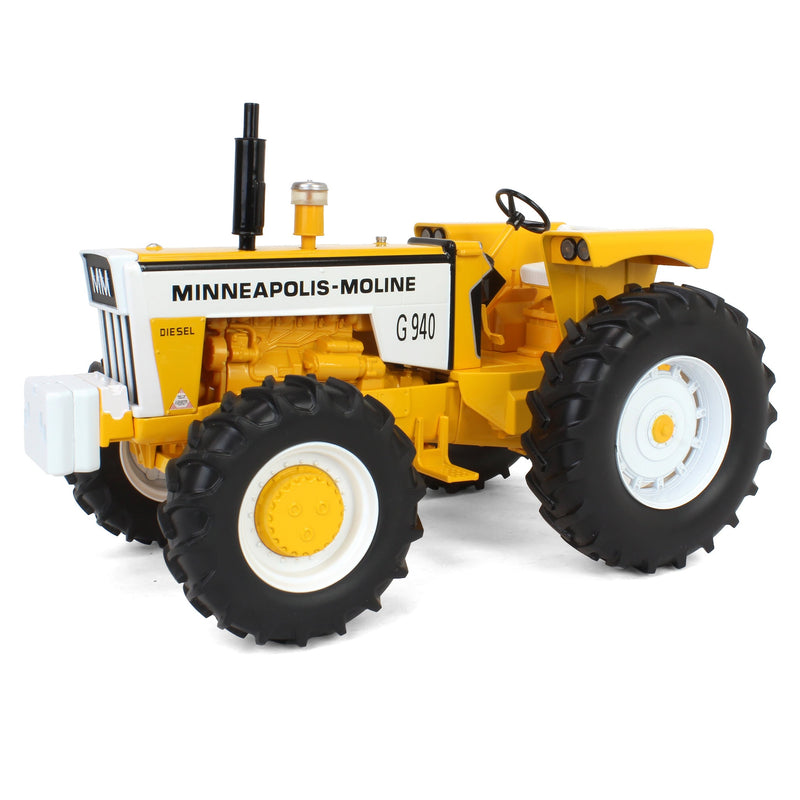 1/16 High Detail Minneapolis Moline Diesel G940 with MFD, Limited Edition Napanee Show