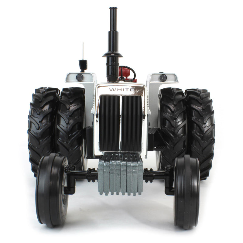 (B&D) - 1/16 White 2-150 with Rear Duals & Fender Radio, 2025 Summer Farm Toy Show - Damaged Box