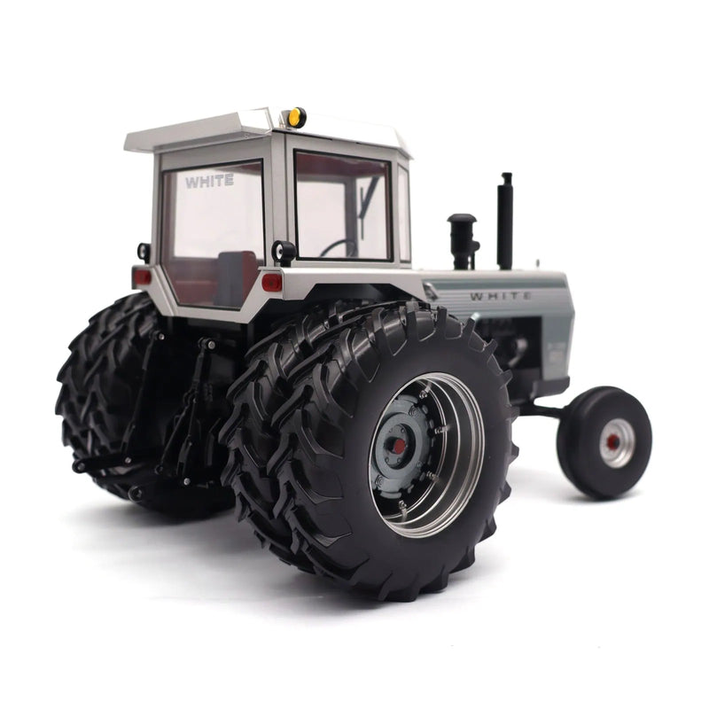 1/16 White 2-135 Silver Stripe Tractor with Duals by SpecCast, 2026 Heartland Toy Show
