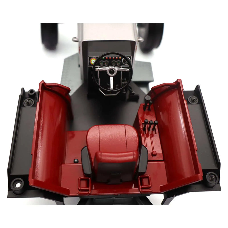 1/16 White 2-135 Silver Stripe Tractor with Duals by SpecCast, 2026 Heartland Toy Show