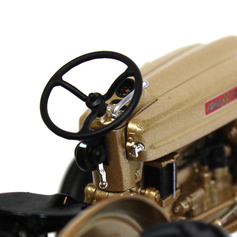 (B&D)1/16 Ford 881 Gold Demonstrator, 25th Ann.National Farm Toy Museum - Damaged Item