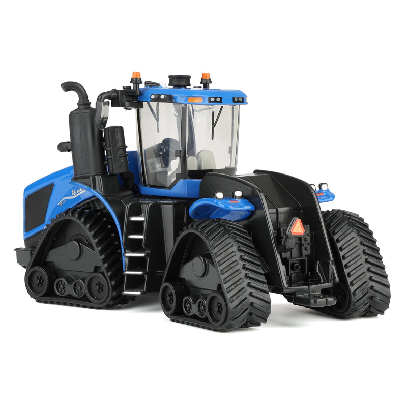 1/64 New Holland T9.700 SmartTrax II with PLM Intelligence, ERTL Prestige Collection