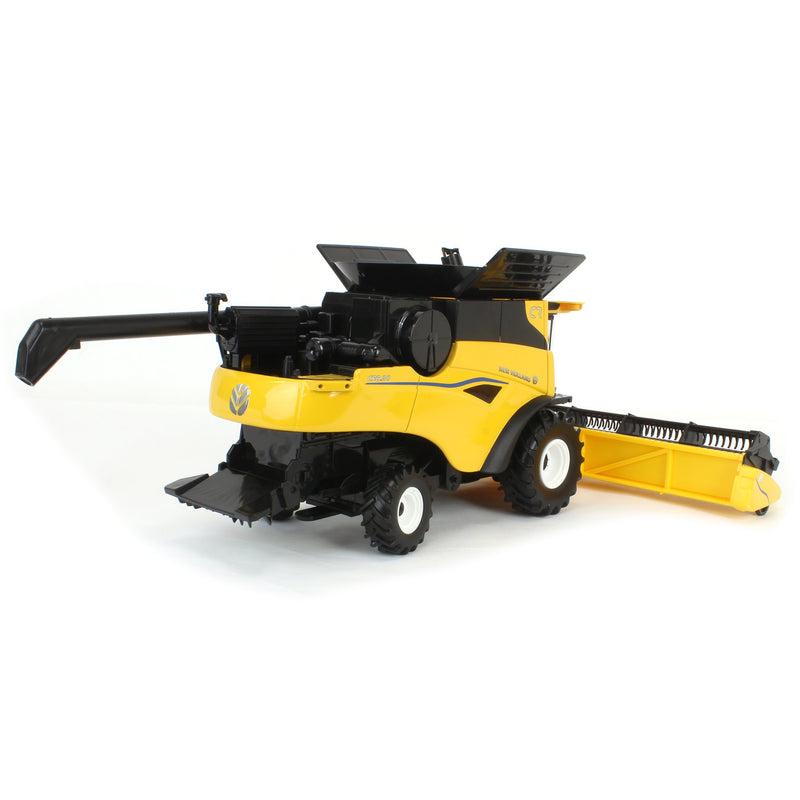 1/32 New Holland CR8.90 Combine with Draper & Grain Heads