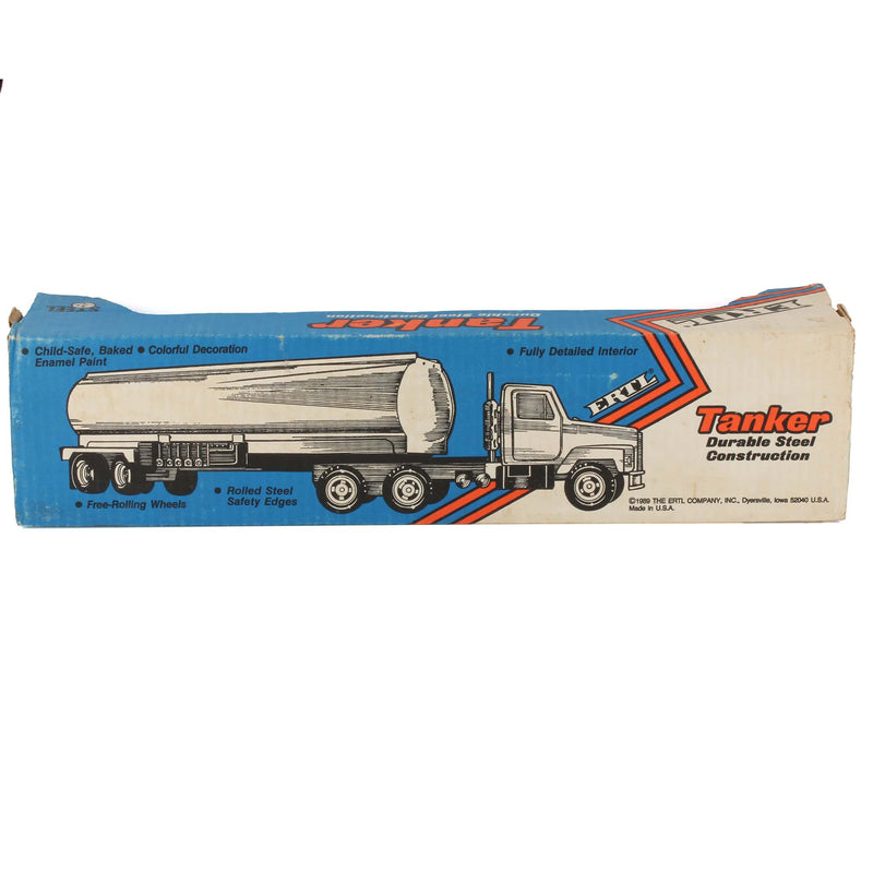 1/25 International Semi with Atlas Oil Tanker by ERTL