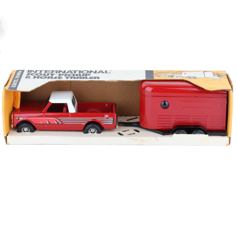 International Scout Pickup Truck and Horse Trailer by ERTL
