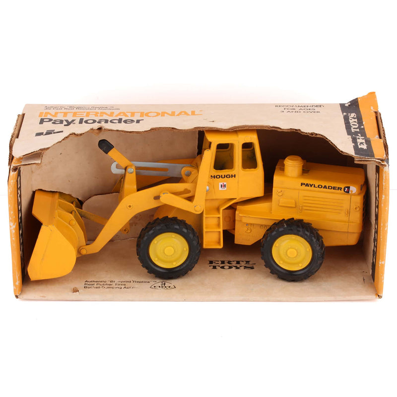 1/24 International Harvester Hough Pay Loader by ERTL