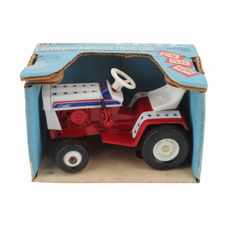 1/16 International Harvester Cub Cadet "Spirit of 76" Lawn and Garden Tractor by ERTL