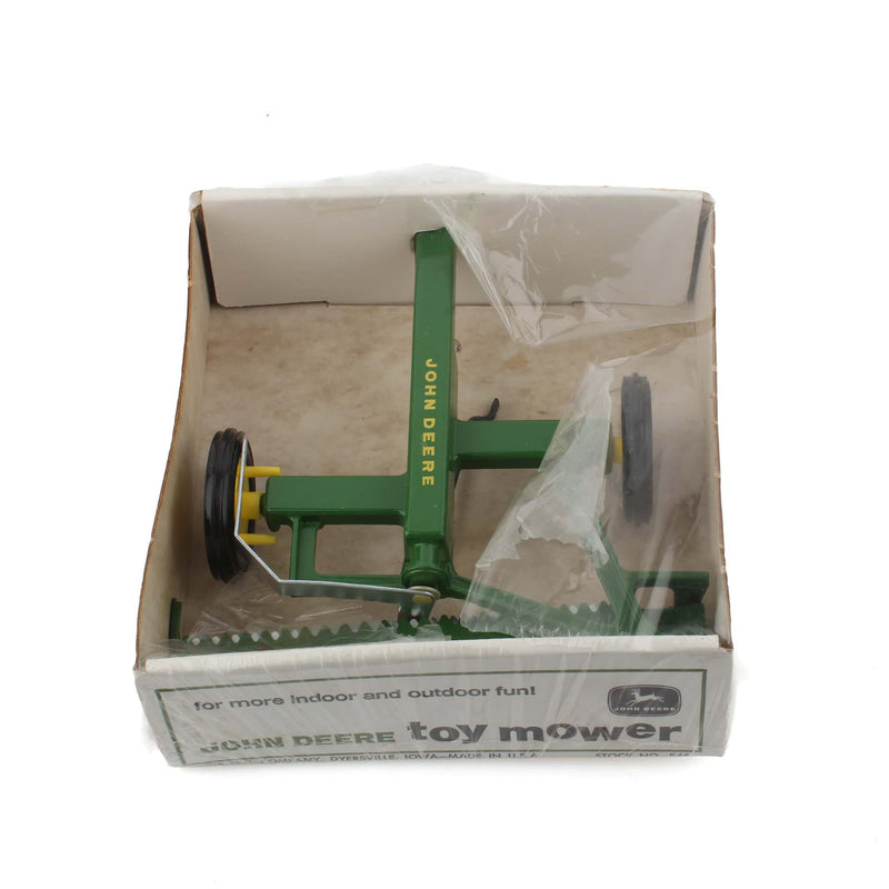 1/16 John Deere Sickle Mower with Bubble Box, #546 Box by ERTL