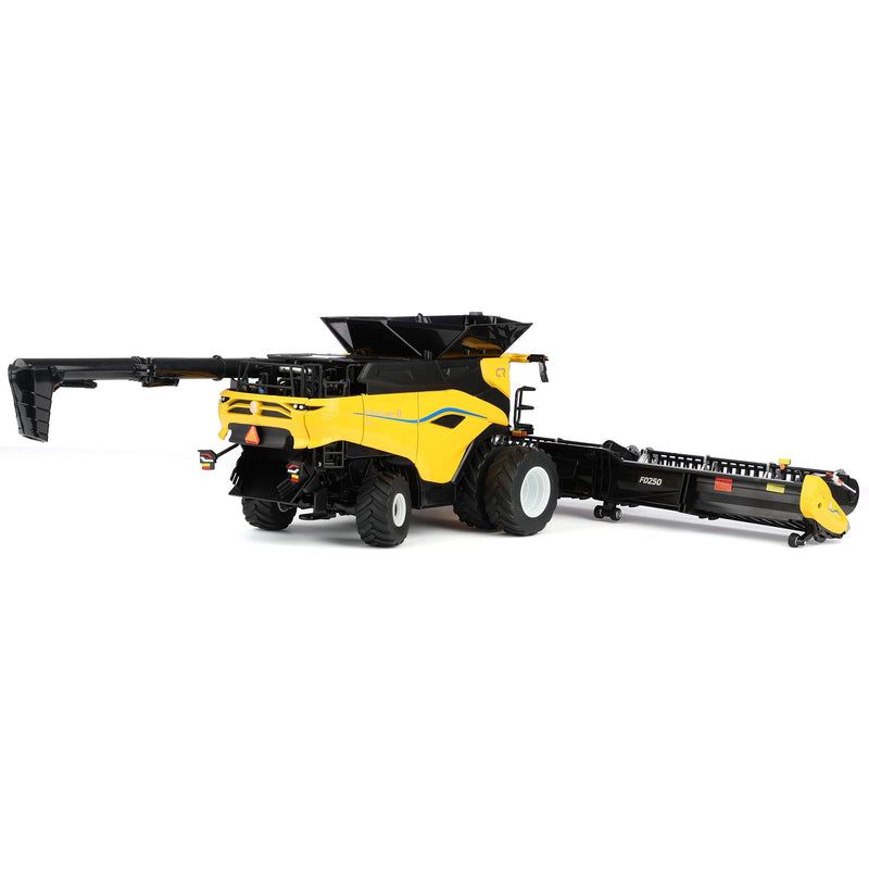 1/32 New Holland CR11 Combine with Draper & Corn Heads, ERTL Prestige Collection
