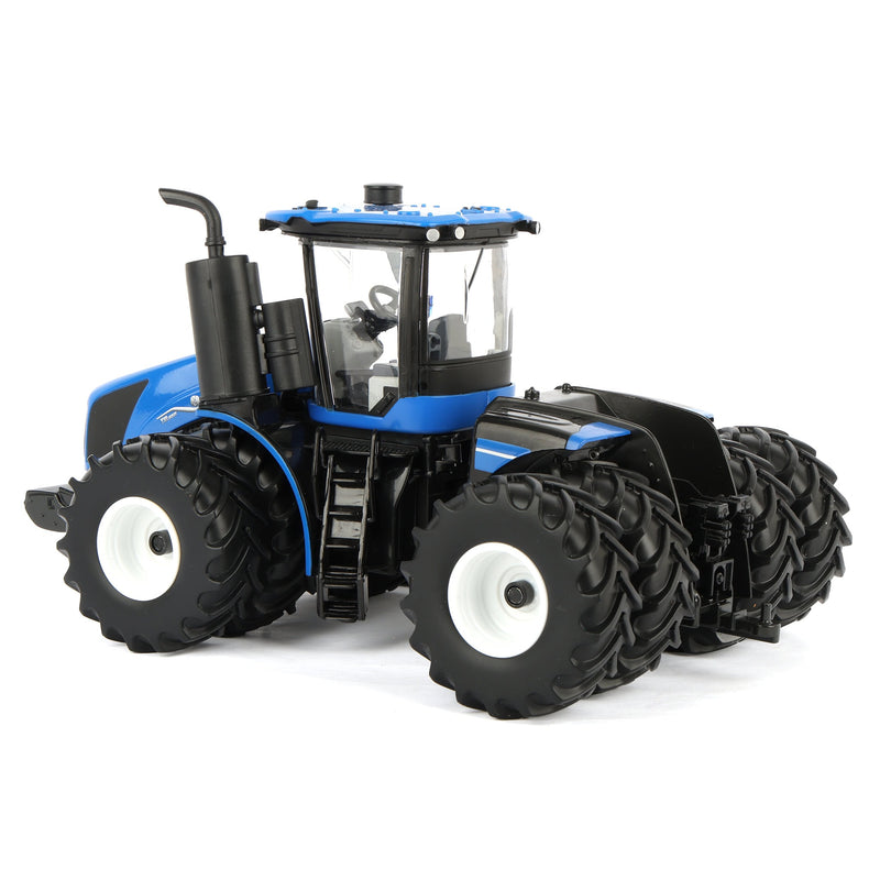 1/32 New Holland T9.655 Tractor with PLM Intelligence by ERTL