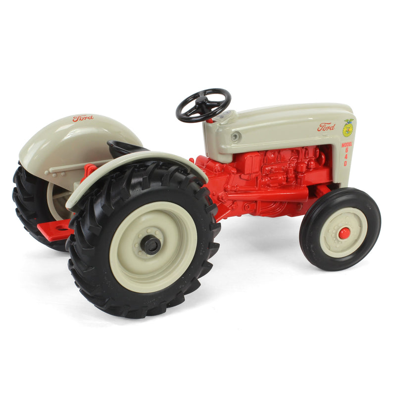 1/16 Ford 640 Tractor with FFA Logo by ERTL