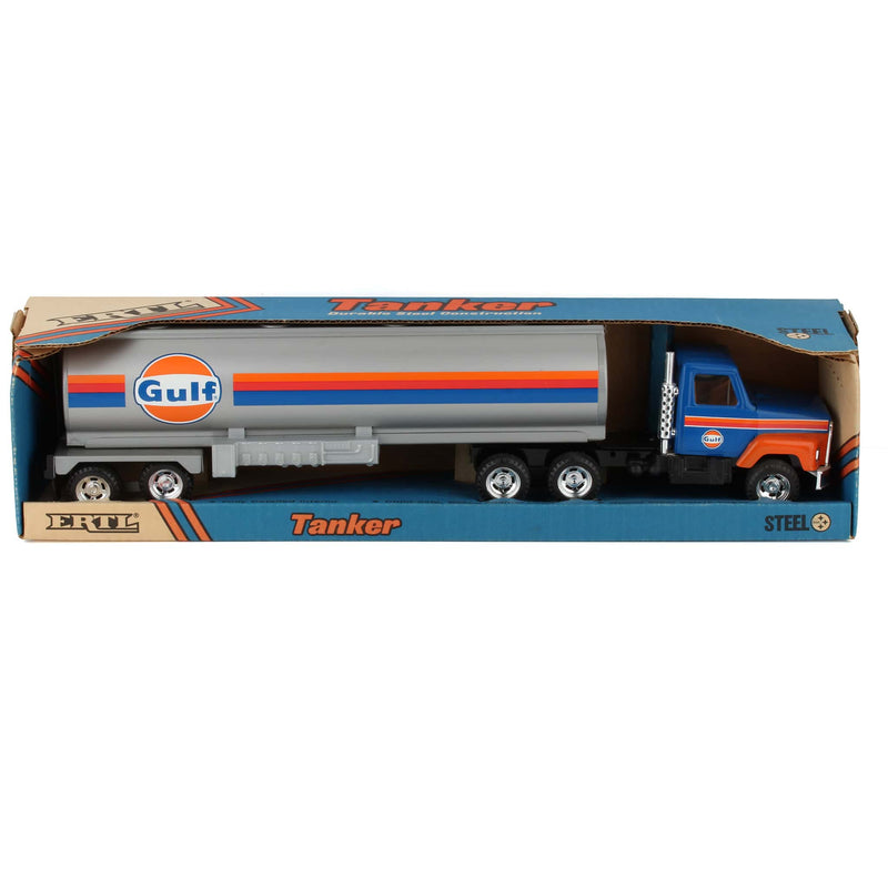 1/25 International Semi with Gulf Tanker by ERTL
