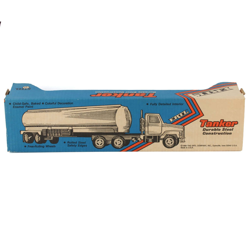 1/25 International Semi with Gulf Tanker by ERTL