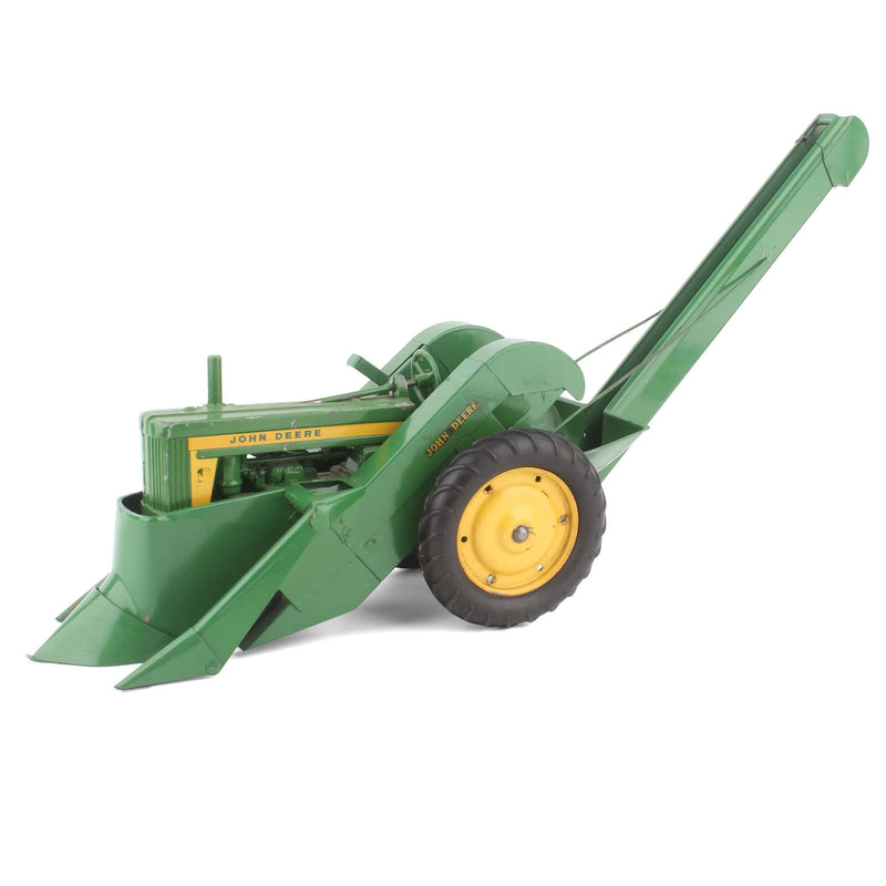1/16 John Deere 60 Tractor and Steel Corn Picker by ESKA from the Late 1950s to Early 1960s - LOOSE
